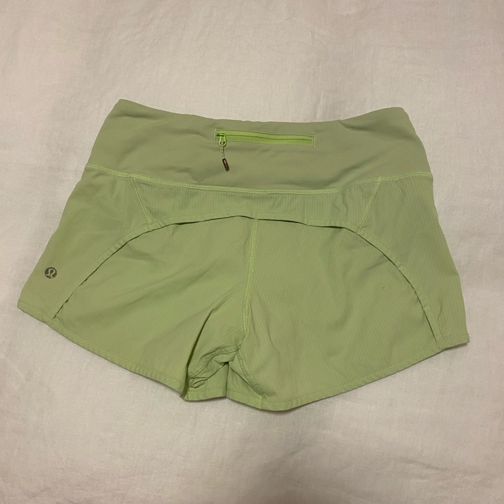 Lululemon Speed Up shorts